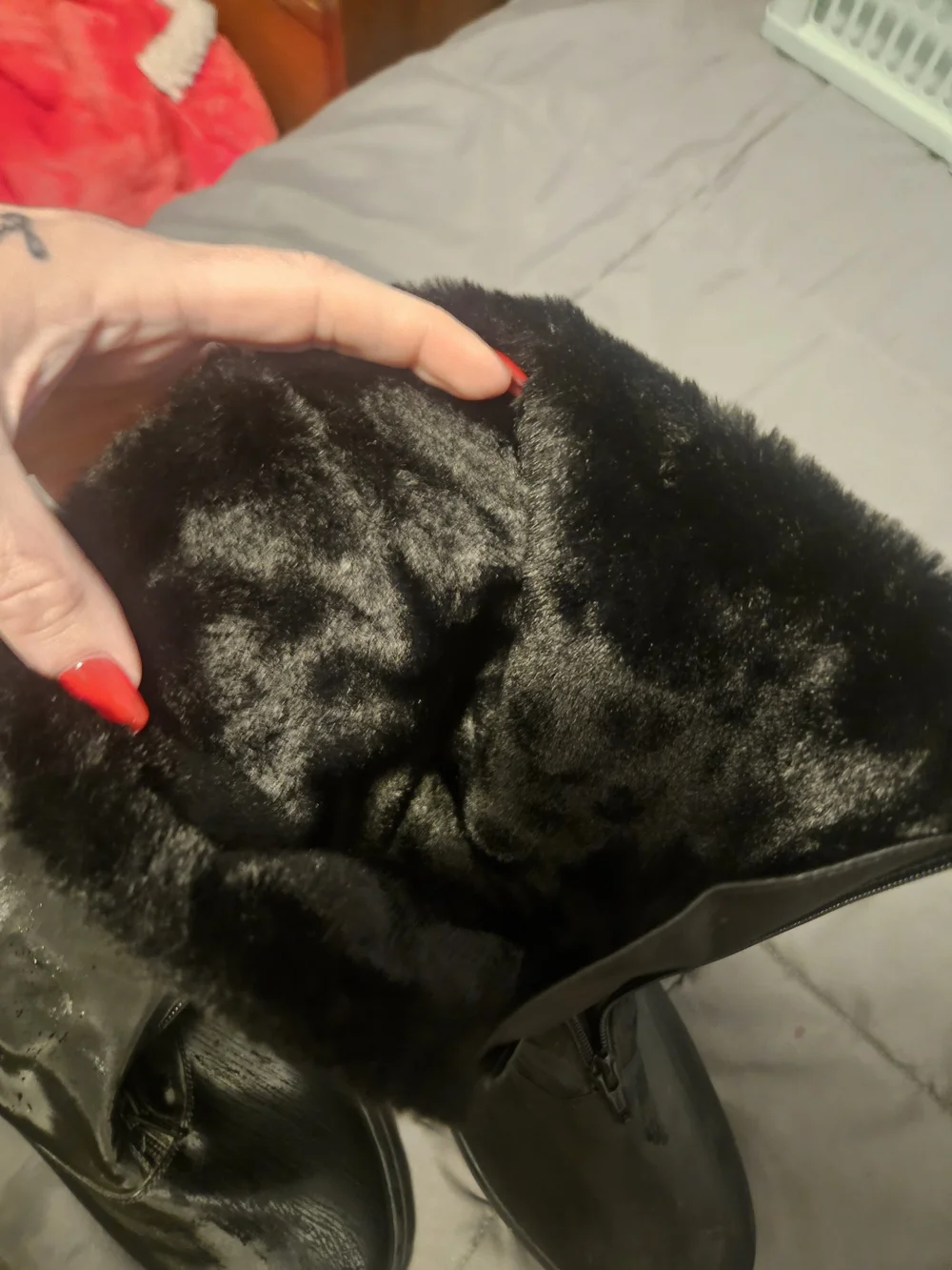 Unknown Brand black mid